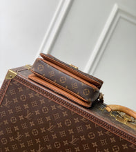 Load image into Gallery viewer, Pochette Metis
