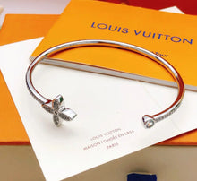 Load image into Gallery viewer, Logo Bracelet
