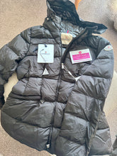 Load image into Gallery viewer, Avoce Jacket
