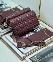 Load image into Gallery viewer, Lady D Clutch
