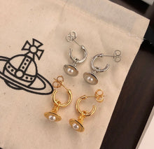 Load image into Gallery viewer, Orb Earrings
