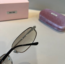 Load image into Gallery viewer, Logo Sunglasses
