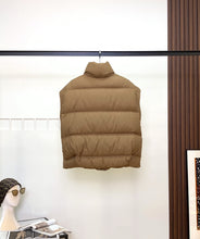 Load image into Gallery viewer, Logo Gilet
