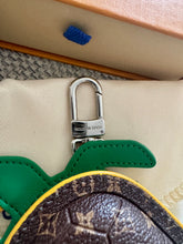 Load image into Gallery viewer, Turtle Bag Charm/Keychain
