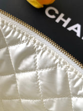 Load image into Gallery viewer, CC Pouch Large
