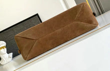 Load image into Gallery viewer, Aimee Shoulder Bag
