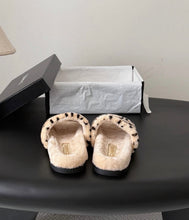 Load image into Gallery viewer, CC Sandals
