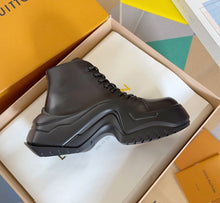 Load image into Gallery viewer, Archlight Shoes
