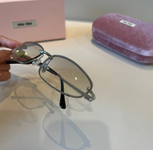 Load image into Gallery viewer, Logo Sunglasses
