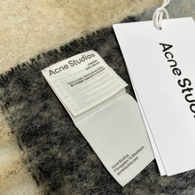 Load image into Gallery viewer, Wool Scarf
