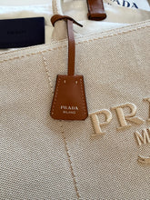 Load image into Gallery viewer, Linen Blend Tote
