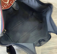 Load image into Gallery viewer, Giglio
