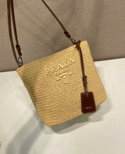 Load image into Gallery viewer, Raffia Bucket Bag

