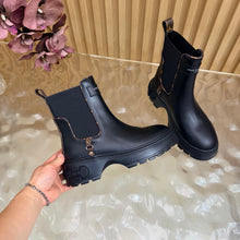 Load image into Gallery viewer, Leather Boots
