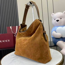 Load image into Gallery viewer, Beatrix Tote
