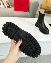 Load image into Gallery viewer, Rockstud Boots
