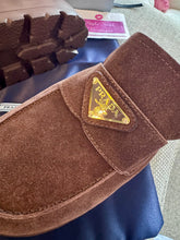 Load image into Gallery viewer, Suede Mules
