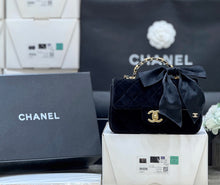 Load image into Gallery viewer, Mini Classic Flap Bag
