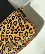 Load image into Gallery viewer, Baguette Mini
