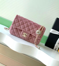 Load image into Gallery viewer, CC Classic Flap
