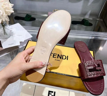 Load image into Gallery viewer, Baguette Sandals
