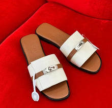 Load image into Gallery viewer, Giulia Sandals
