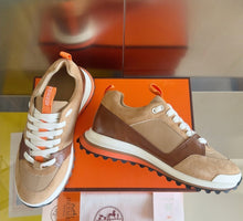 Load image into Gallery viewer, Leader Trainers
