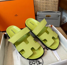 Load image into Gallery viewer, Chypre Sandals
