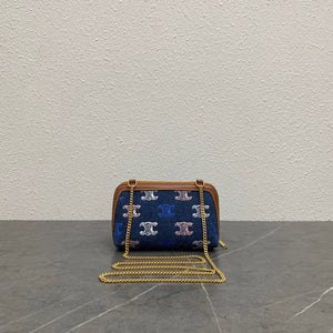 Triomphe Clutch