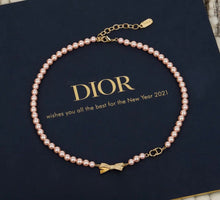 Load image into Gallery viewer, Pearl Necklace
