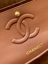 Load image into Gallery viewer, Suede Classic Flap
