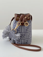 Load image into Gallery viewer, Mon Tresor
