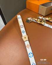 Load image into Gallery viewer, Dog Collar &amp; Lead

