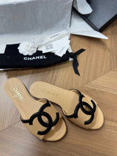 Load image into Gallery viewer, CC Sandals
