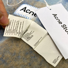 Load image into Gallery viewer, Wool Scarf
