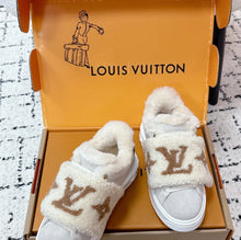 Load image into Gallery viewer, Timeout Trainers
