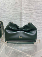 Load image into Gallery viewer, Medium Bow Bag
