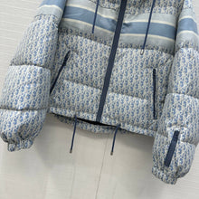 Load image into Gallery viewer, Alps Hooded Down Jacket
