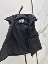 Load image into Gallery viewer, Logo Gilet
