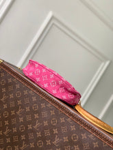 Load image into Gallery viewer, Valley Pochette

