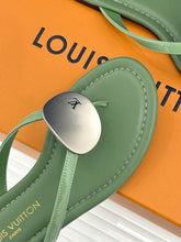 Load image into Gallery viewer, Treasure Sandals
