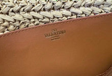 Load image into Gallery viewer, Raffia Shoulder Bag
