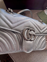 Load image into Gallery viewer, Marmont Small Shoulder Bag
