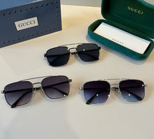 Load image into Gallery viewer, Logo Sunglasses
