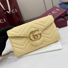 Load image into Gallery viewer, Marmont Clutch

