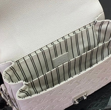 Load image into Gallery viewer, Pochette Metis
