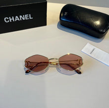 Load image into Gallery viewer, Logo Sunglasses
