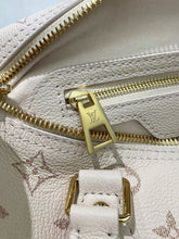 Load image into Gallery viewer, Speedy 25
