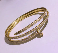 Load image into Gallery viewer, Juste Un Clou Double Bangle
