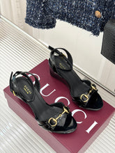 Load image into Gallery viewer, GG Sandals

